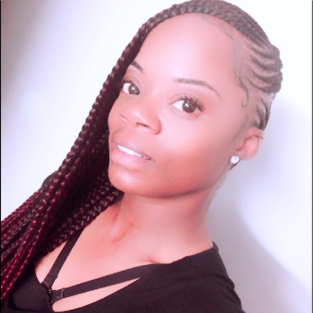 Meet your Posher, Ebony keepitonehundit